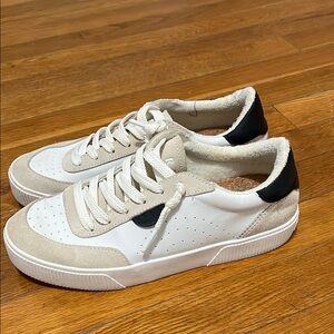 Reef White and Black women Sneakers US 9